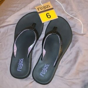 FLOJOS womens flip flops size 6